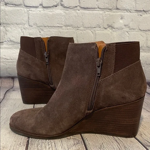 Lucky Brand Zorlina Brown Suede Ankle Booties Sz 6.5 - Picture 4 of 12